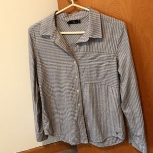 Like new Volcom button up